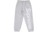 Supreme Satin Appliqué pantalon de survêtement Gris chiné vue de face